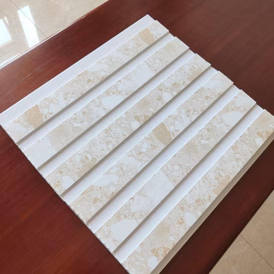 プラスチック壁クラッド浴室手帳 En PVC Cielo Raso PVC 天井パネル PVC 壁パネル天井タイル